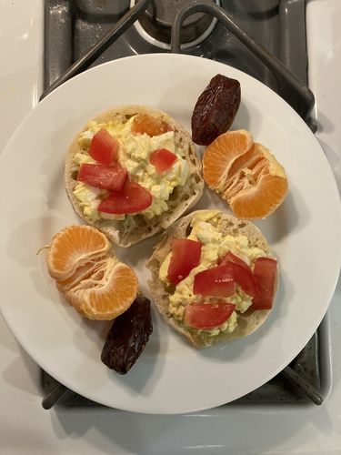 Customer photo review of Soft Rutab Medjool Dates