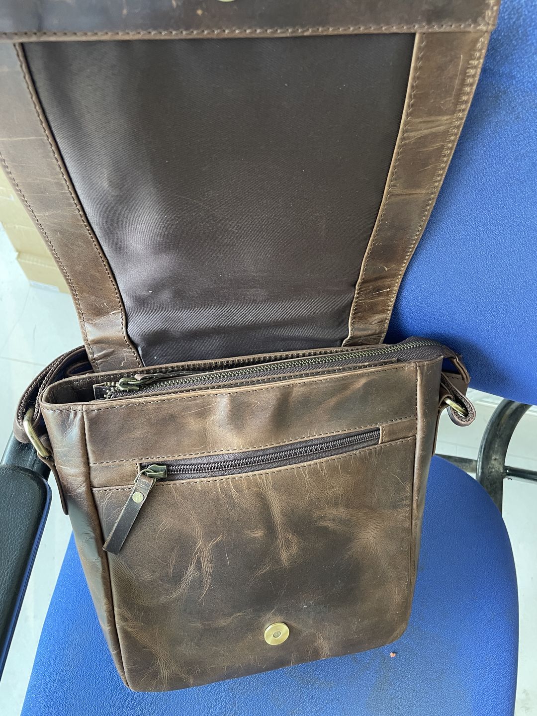 Customer photo review of Men's Daily Messenger