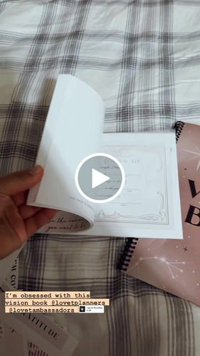 Customer video review of Vision Board Book