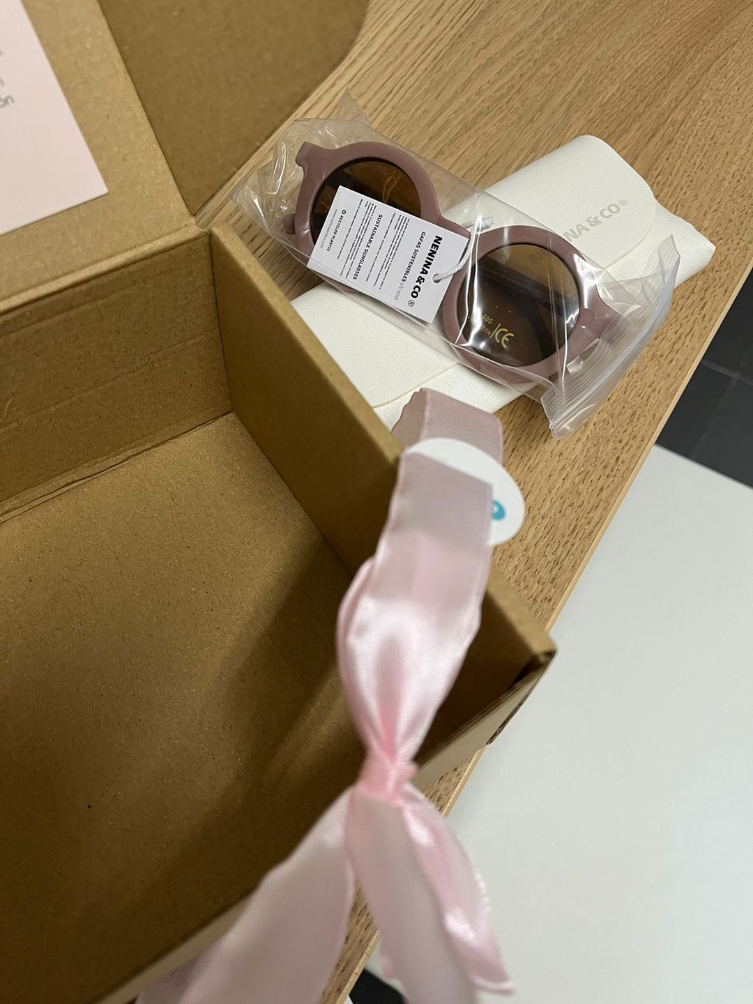 Customer photo review of Gafas de sol Rosa viejo Sostenibles Nenina & Co