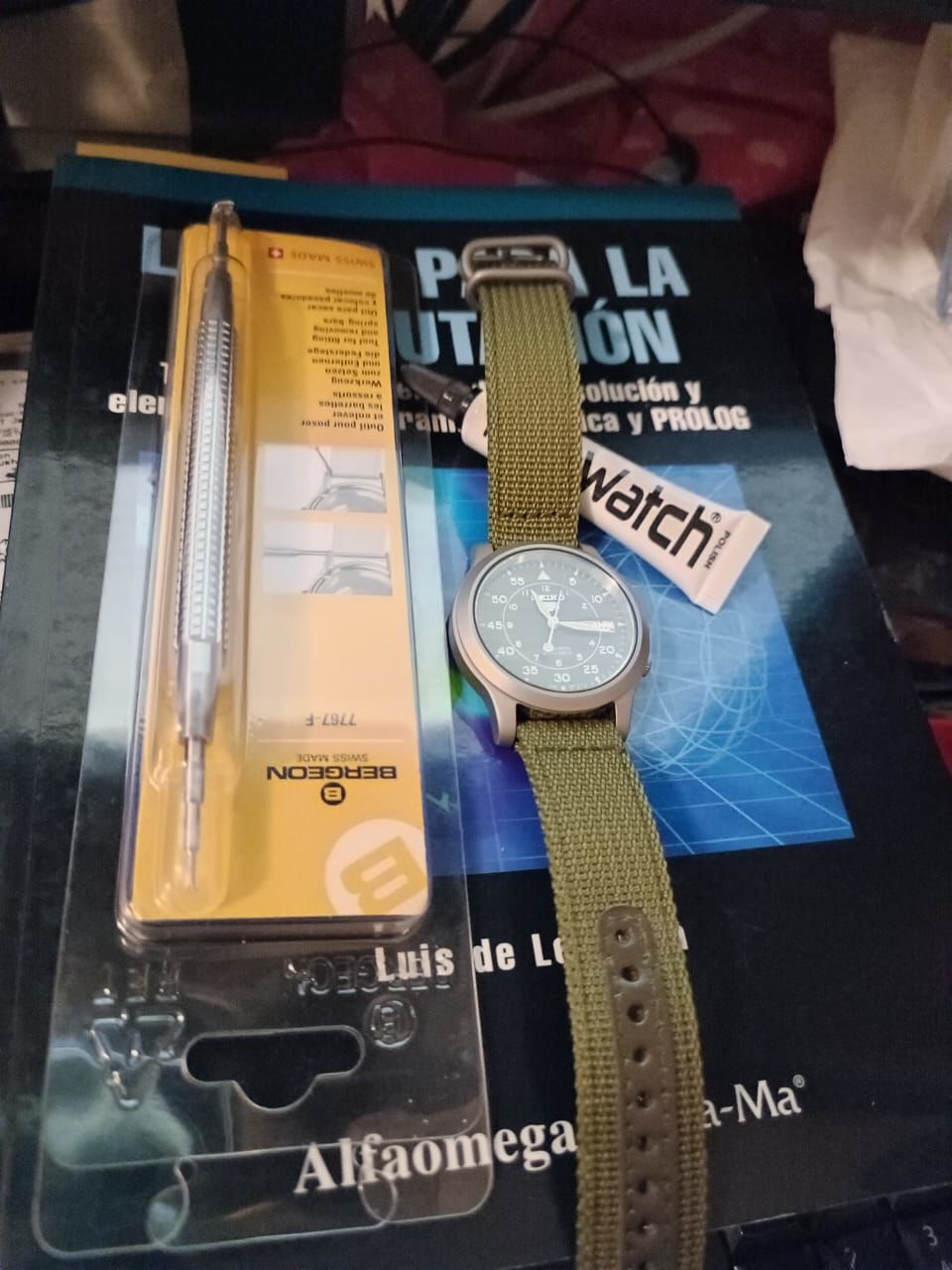 Customer photo review of Cambiacorreas Bergeon 7767-F Spring Bar Tool Swiss Made