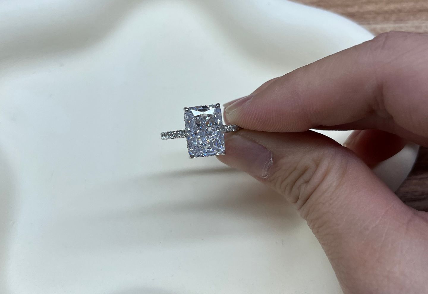 Customer photo review of S925 4.0Ct Radiant Cut White Gold Engagement Ring For Women In Sterling Silver