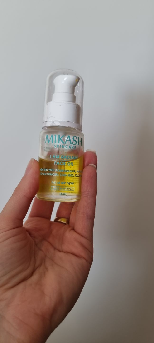 Customer photo review of I AM RADIANT FACE OIL