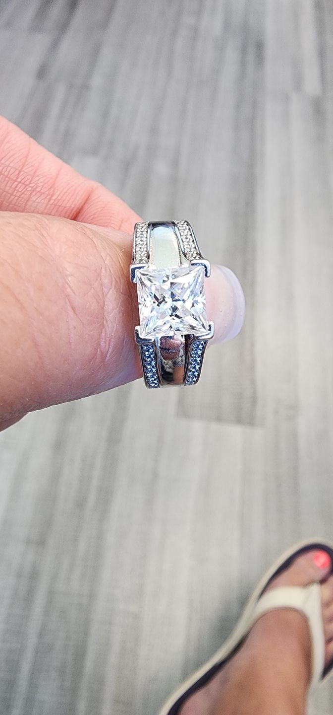 Customer photo review of Princess Cut Moissanite Triple Row Pave Engagement Ring