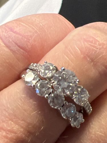 Customer photo review of Round Trinity Ring