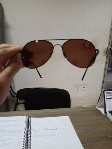 Customer photo review of Designer Polarized Pilot Sunglasses
