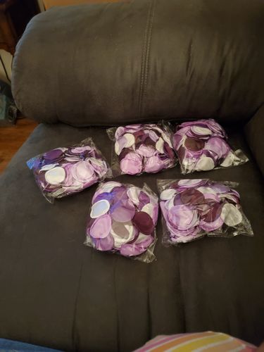 Customer photo review of Bulk 200 Pcs Rose Girl Scatter Petals Artificial Flower Decoration Wholesale