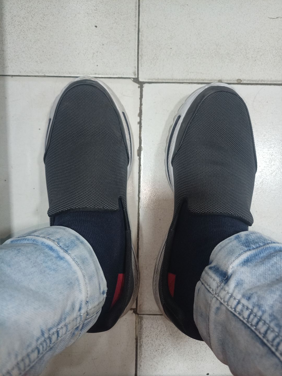 Customer photo review of Bacca Bucci Men's Comfortable Lightweight Walking Shoes