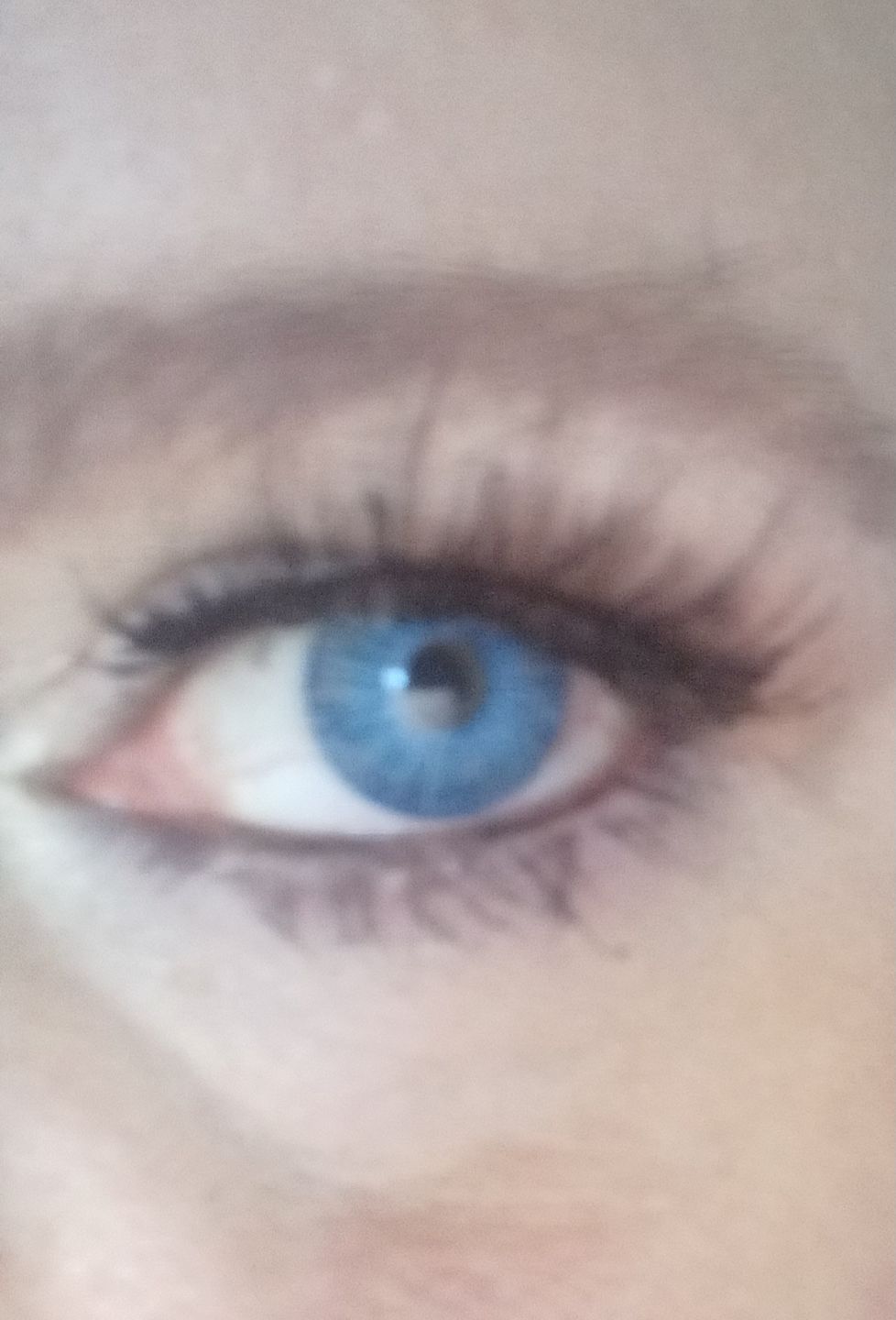 Customer photo review of New York Blue Prescription Coloured Contact Lenses