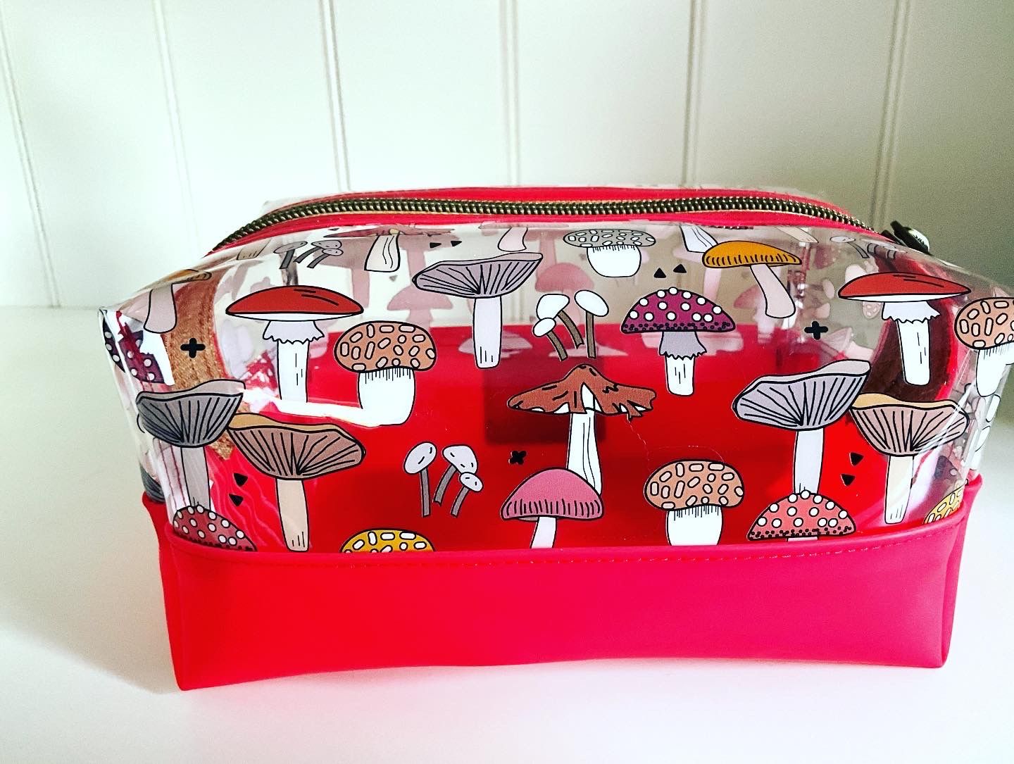 Customer photo review of Mushroom Café - Clear TPU Vinyl