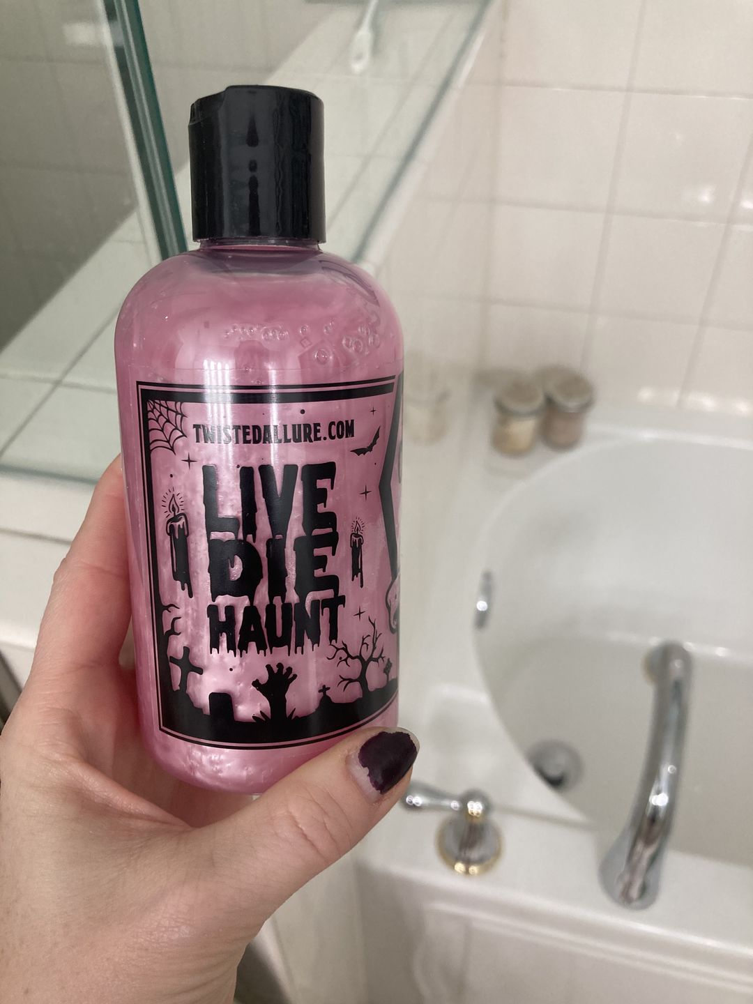 Customer photo review of Corpse Candy Body Wash (Gumball sugar & Candy fruits)