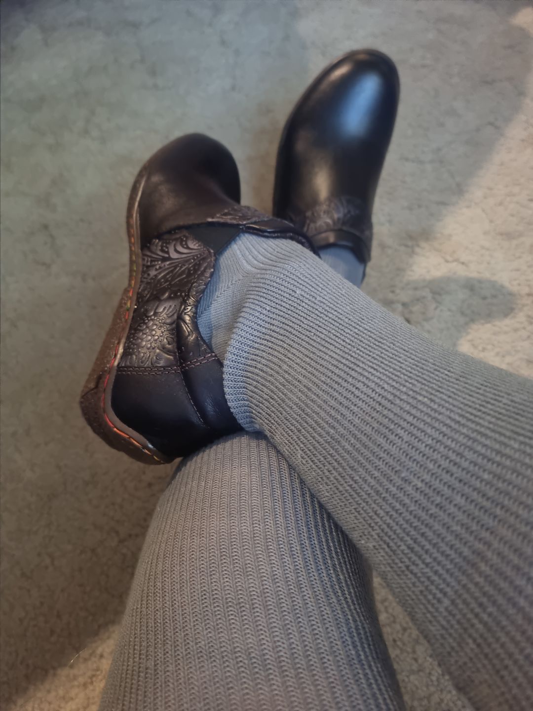 Customer photo review of Vintage Genuine Leather Comfy Flat Shoes