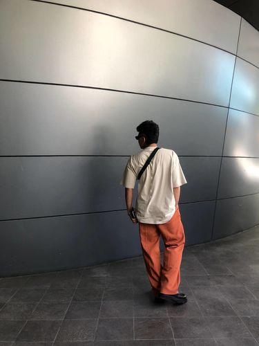 Customer photo review of RELAXED DROP SHOULDER TEE - FOG