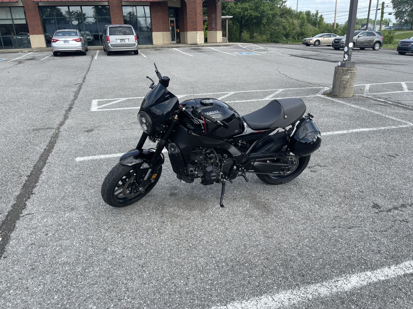 Customer photo review of XSR900 Helmet Hook (lock) 2022+