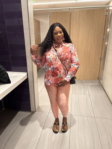 Customer photo review of SIMPLE CLASSY LEGGINGS