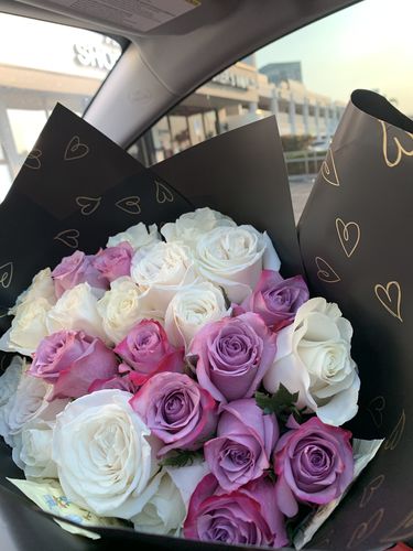 Customer photo review of Purple & White Rose Bouquet