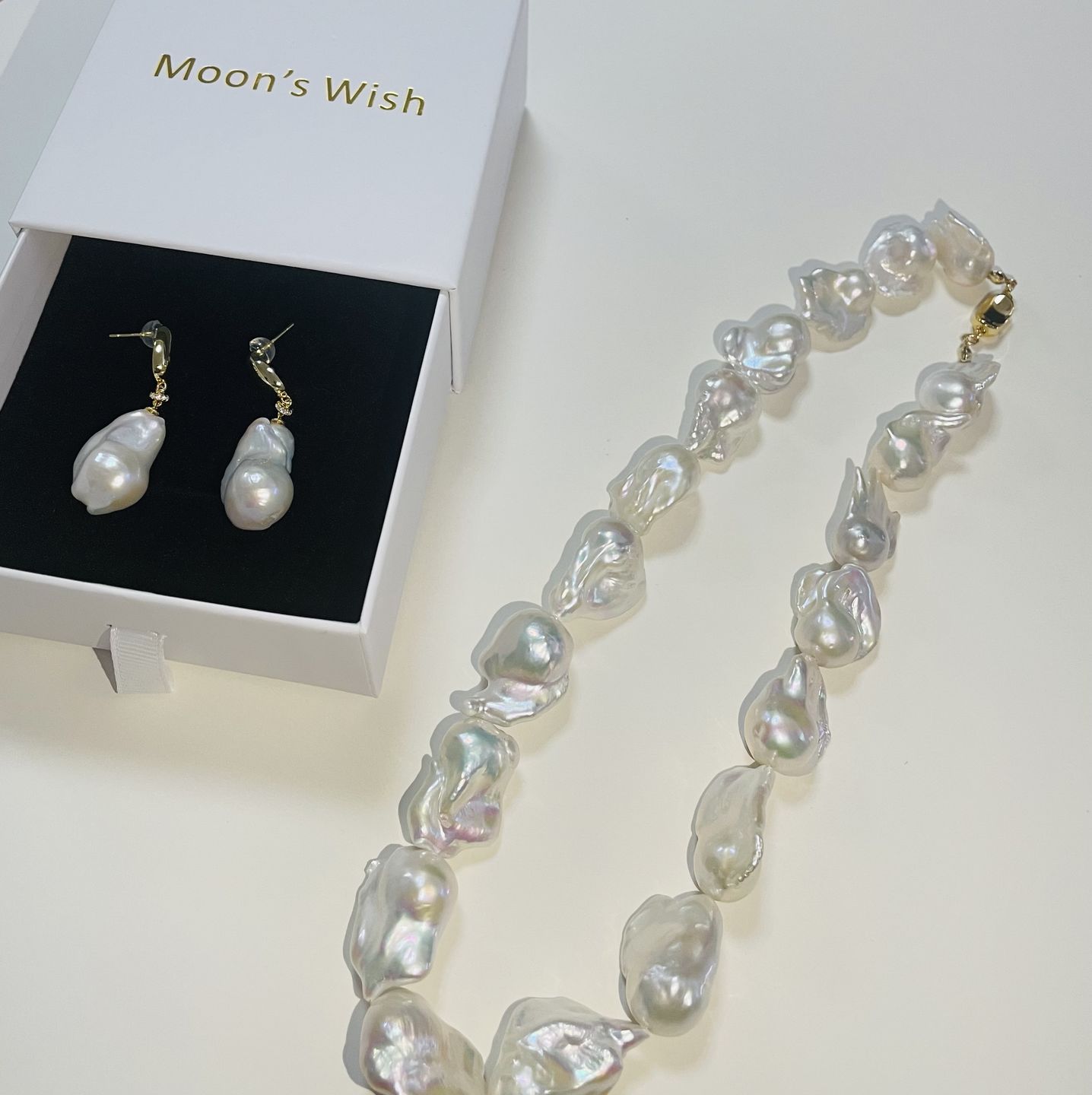 Customer photo review of BELLA & DEMELZA - Classic Baroque Pearl Jewel Set
