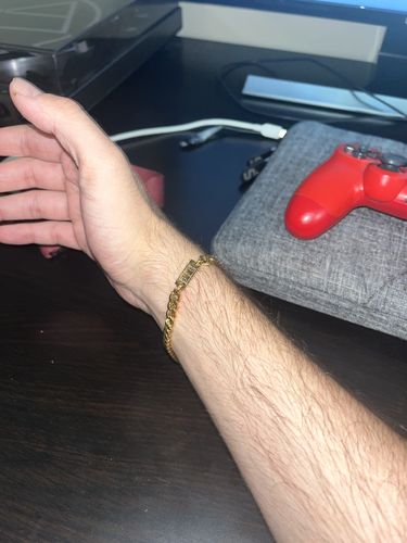 Customer photo review of CUBAN BRACELET (GOLD)