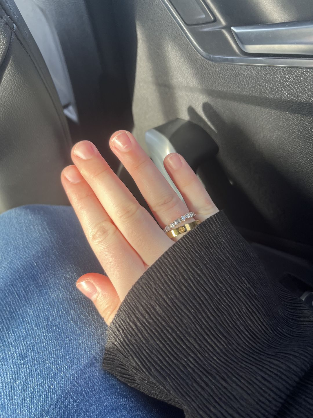 Customer photo review of Crossed Arianna Ring | 18K vergoldet
