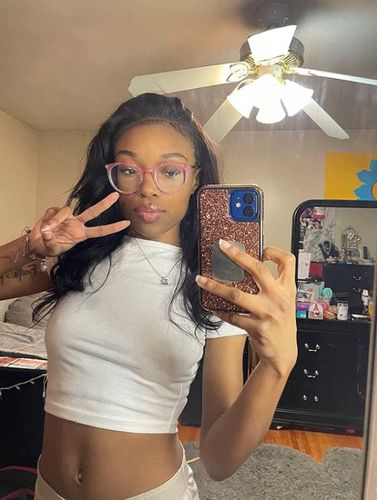 Customer photo review of 4C Edges | Luvwin 180% Density Straight with Yaki Edges Free Parting Undetectable Lace Front Wig | Afro Inspired