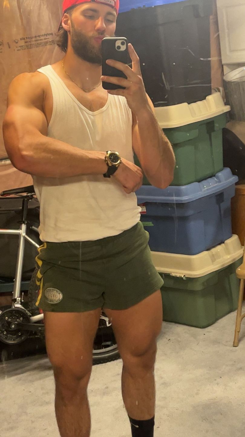 Customer photo review of Vintage Cotton Gym Shorts - Washed Green