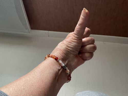 Customer photo review of BRACELET SARDOINE MAL DE DOS