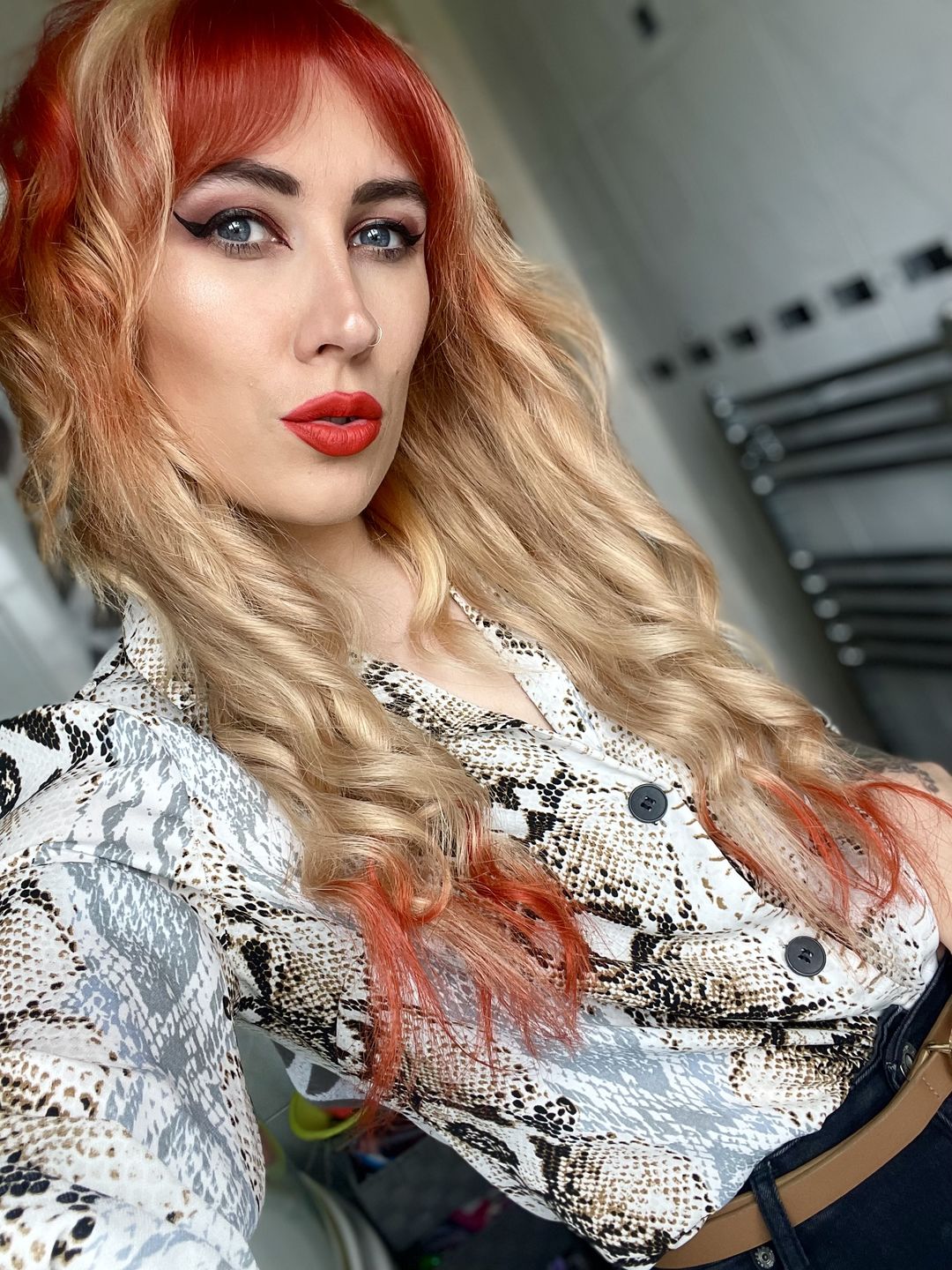 Customer photo review of 18" Seamless Five Piece Clip-in Human Hair Extension (105g)