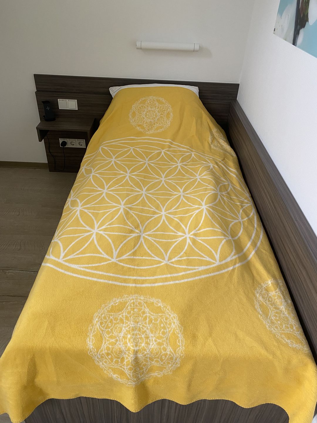 Customer photo review of Biobaumwolldecke Vital gelb/natur, Größe 150 x 220 cm, 100% Biobaumwolle, gots-zertifiziert