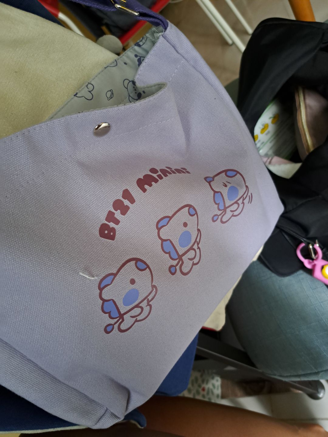 Customer photo review of BT21 MININI CANVAS BAG AND POUCH