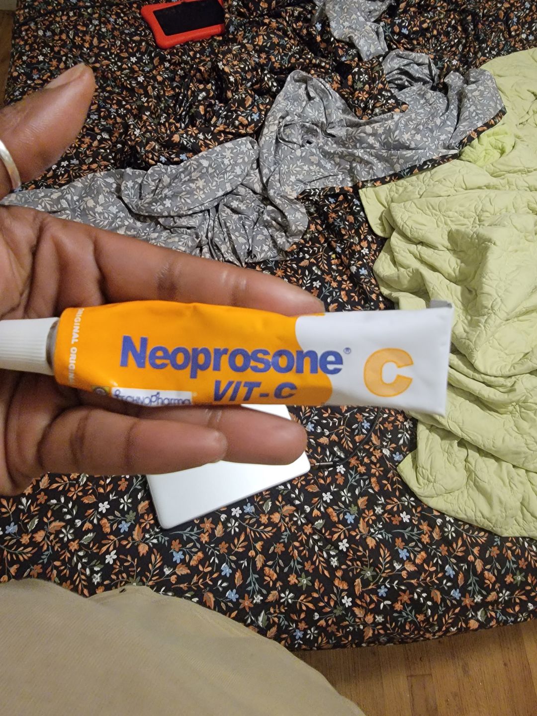 Customer photo review of Neoprosone Brightening Gel with Vitamin C – 30g / 1 Fl Oz