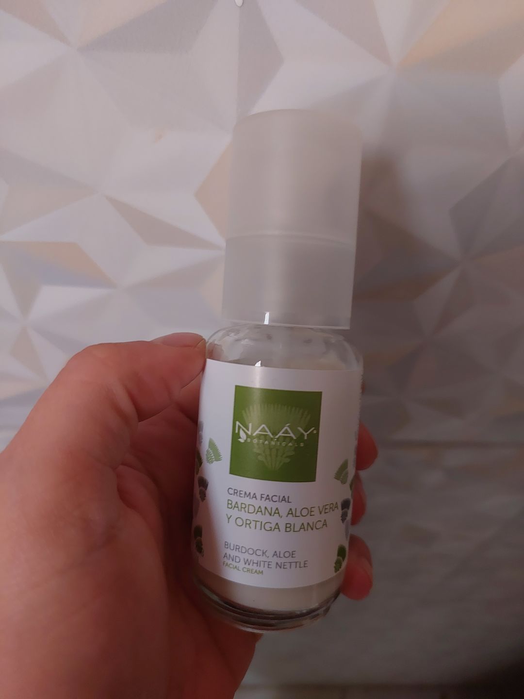 Customer photo review of Crema facial de Bardana para piel grasa