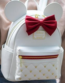 Customer photo review of 707 Street Exclusive - Loungefly Disney The Minnie Mouse Classic Series Mini Backpack - The Sweetheart