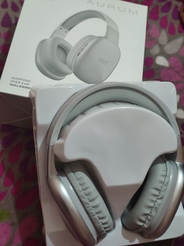 Customer photo review of Audífonos inalámbricos On ear | STF Aurum | Micrófono 10 horas uso Gris
