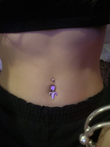 Customer photo review of Custom Horoscope Zircon Belly Ring