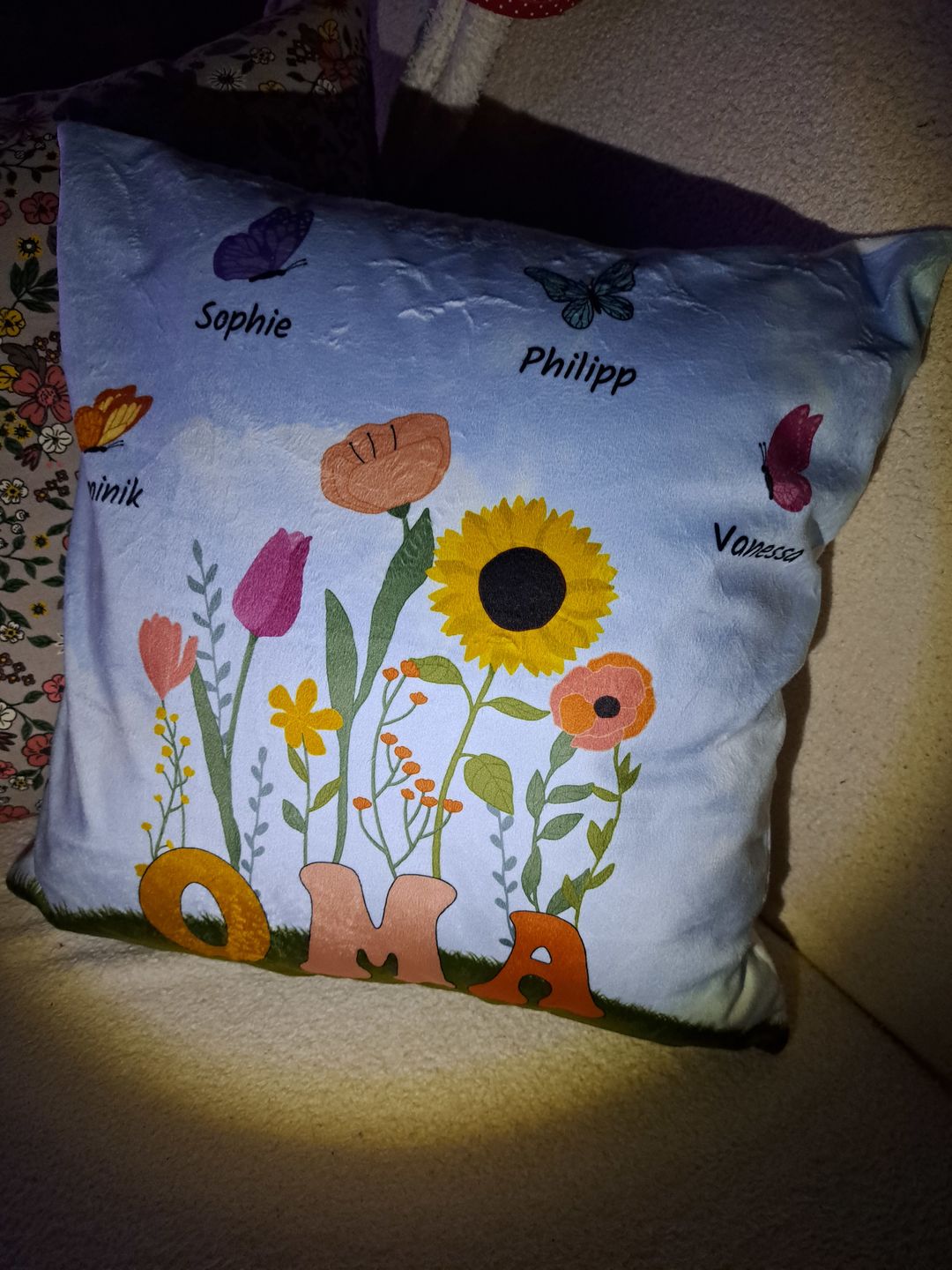 Customer photo review of Schmetterlingswiese - Personalisiertes Kissen