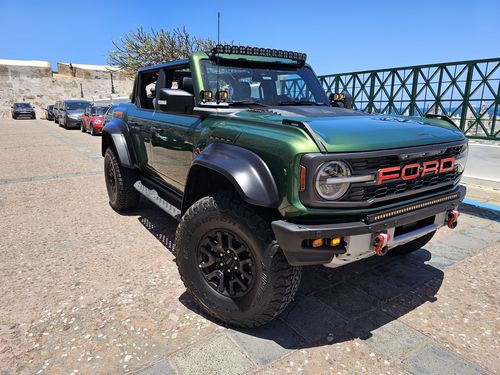 Customer photo review of 21+ Ford Bronco Roof 40" Unite LED Light Bar Kit