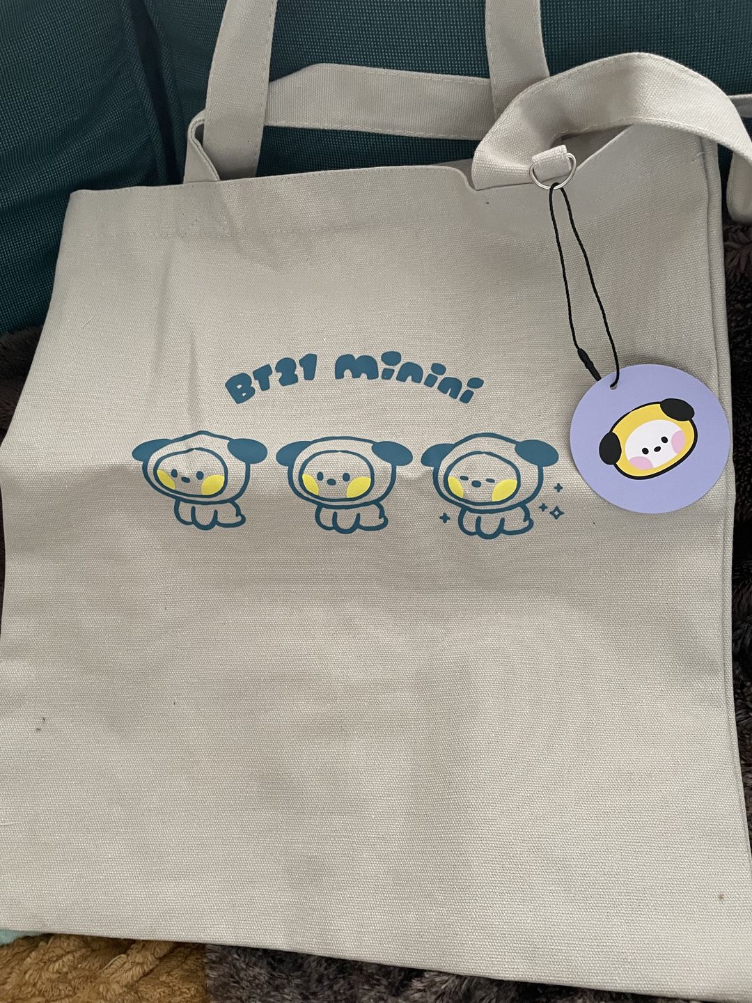 Customer photo review of BT21 MININI CANVAS BAG AND POUCH