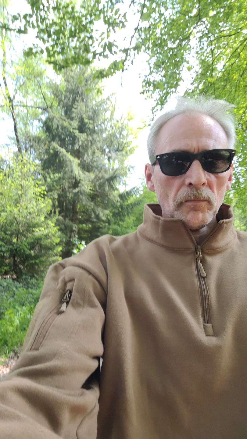 Customer photo review of Tactical Sweatshirt mit Zipper