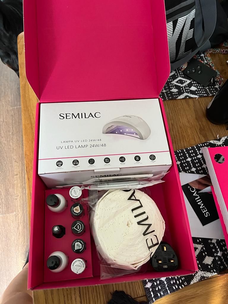 Customer photo review of Semilac UV Gel Polish Starter Set LOVE ME