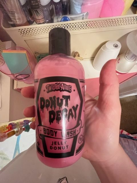 Customer photo review of Donut Decay Body Wash (jelly donut)