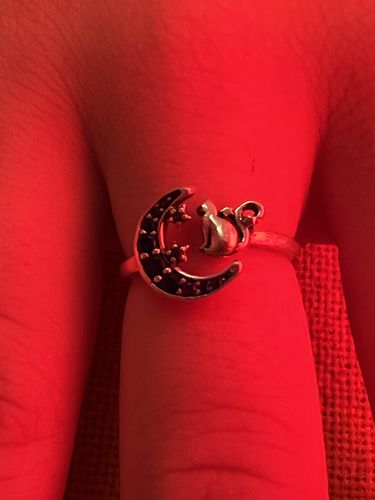 Customer photo review of Anillo Ajustable Gatito Lunar Plata 925