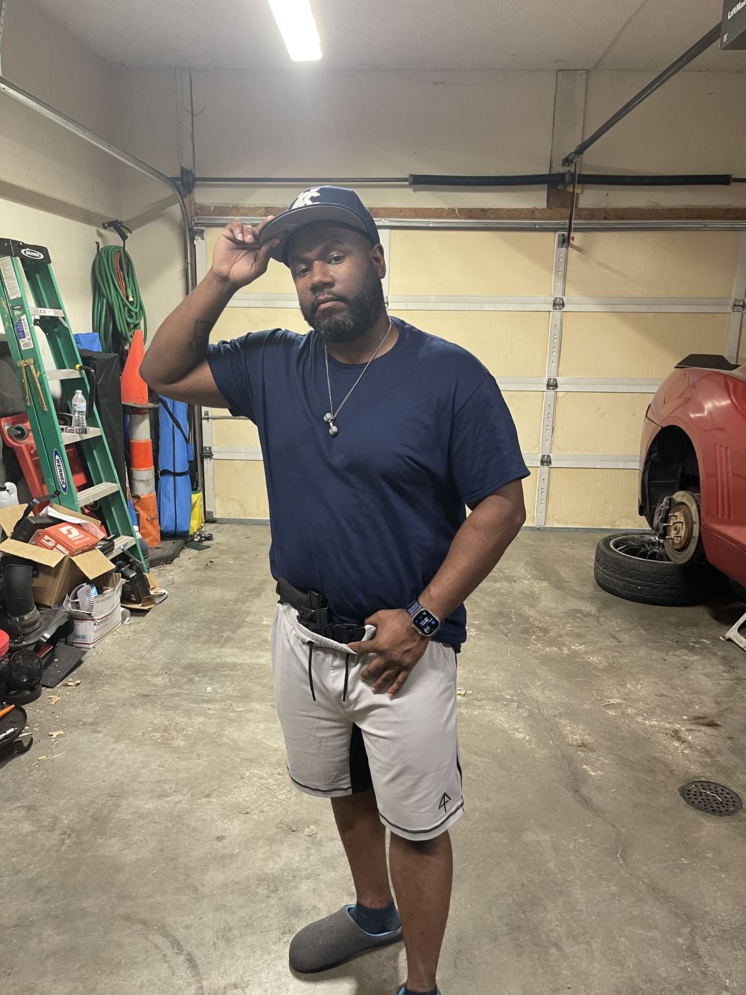 Customer photo review of OmniCarry Retention Belt - [BUNDLE AND SAVE]