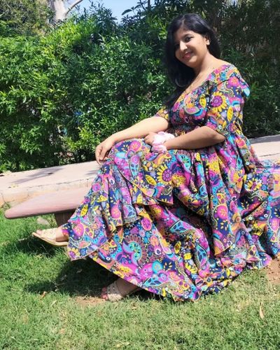 Customer photo review of Jolly Circus Maternity Flow Dress