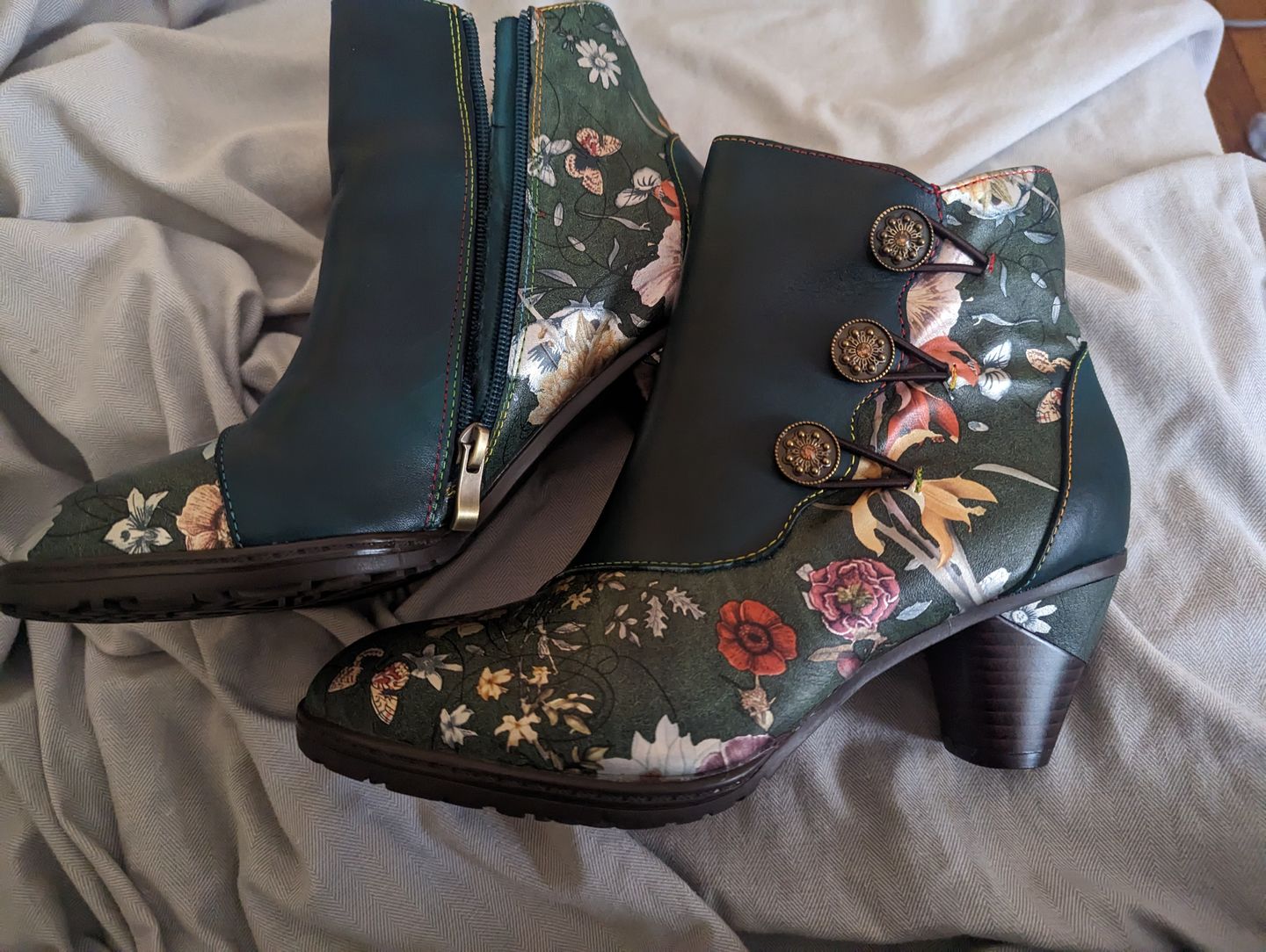 Customer photo review of Retro Handmade Floral Stitching Button Boots