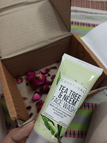 Customer photo review of Tea Tree & Neem Face Wash