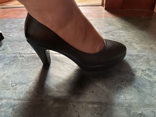 Customer photo review of Petite Size Mid Heel Pump Shoes BS39