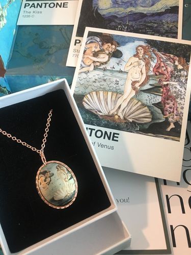 Customer photo review of Sandro Botticelli The Birth of Venus Kolye