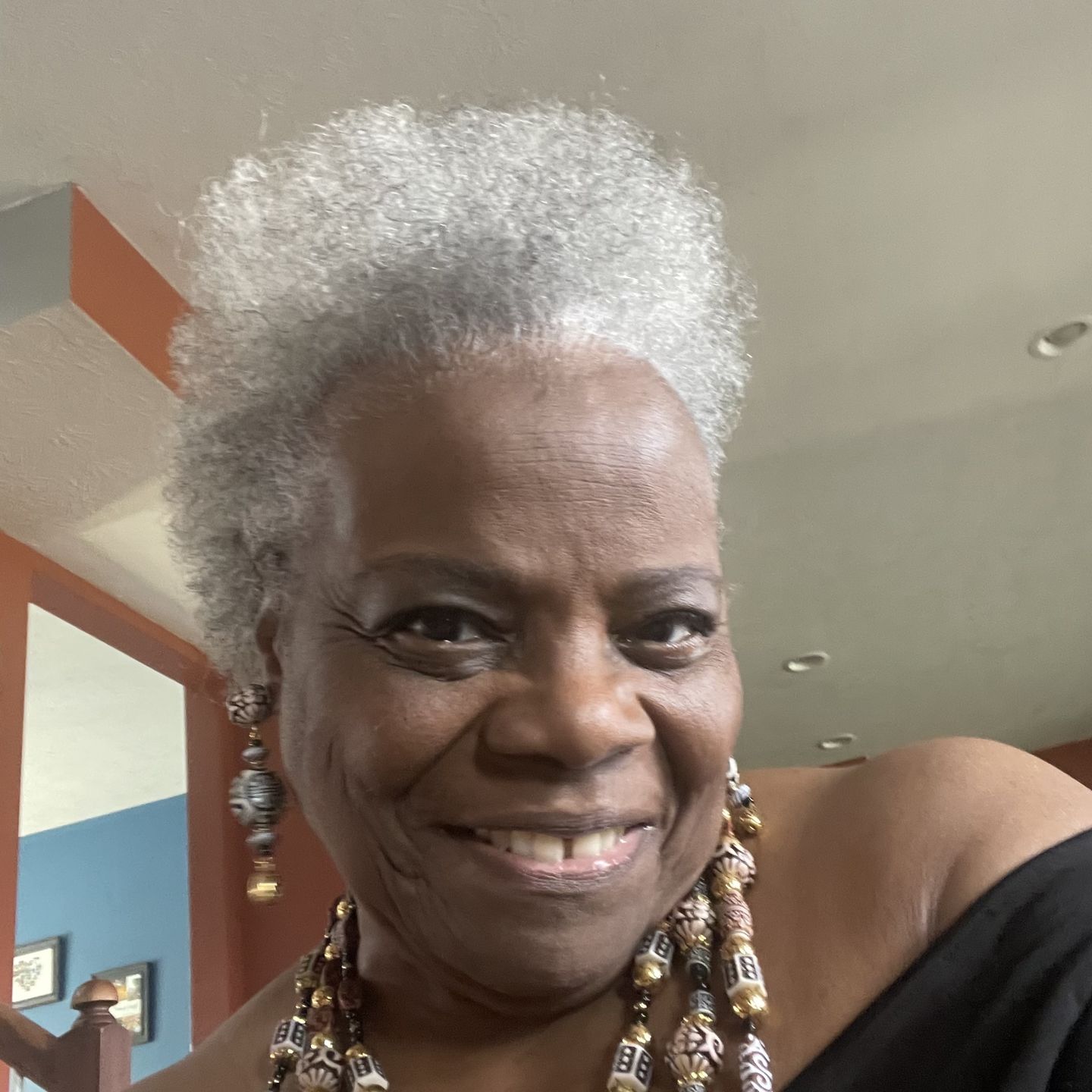 Customer photo review of Apricot and Fenugreek 2-N-1 Styling Cream