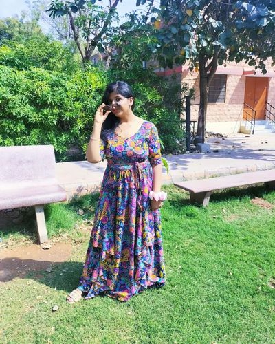 Customer photo review of Jolly Circus Maternity Flow Dress