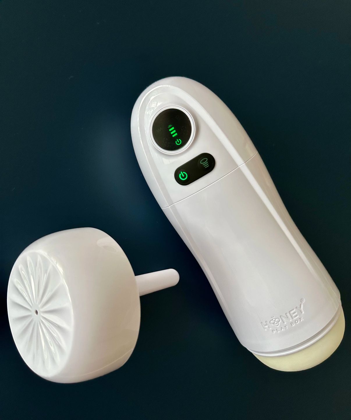 Customer photo review of KAI 2 Automatic Sucking Vibrating Male Masturbator Blowjob Sex Toy